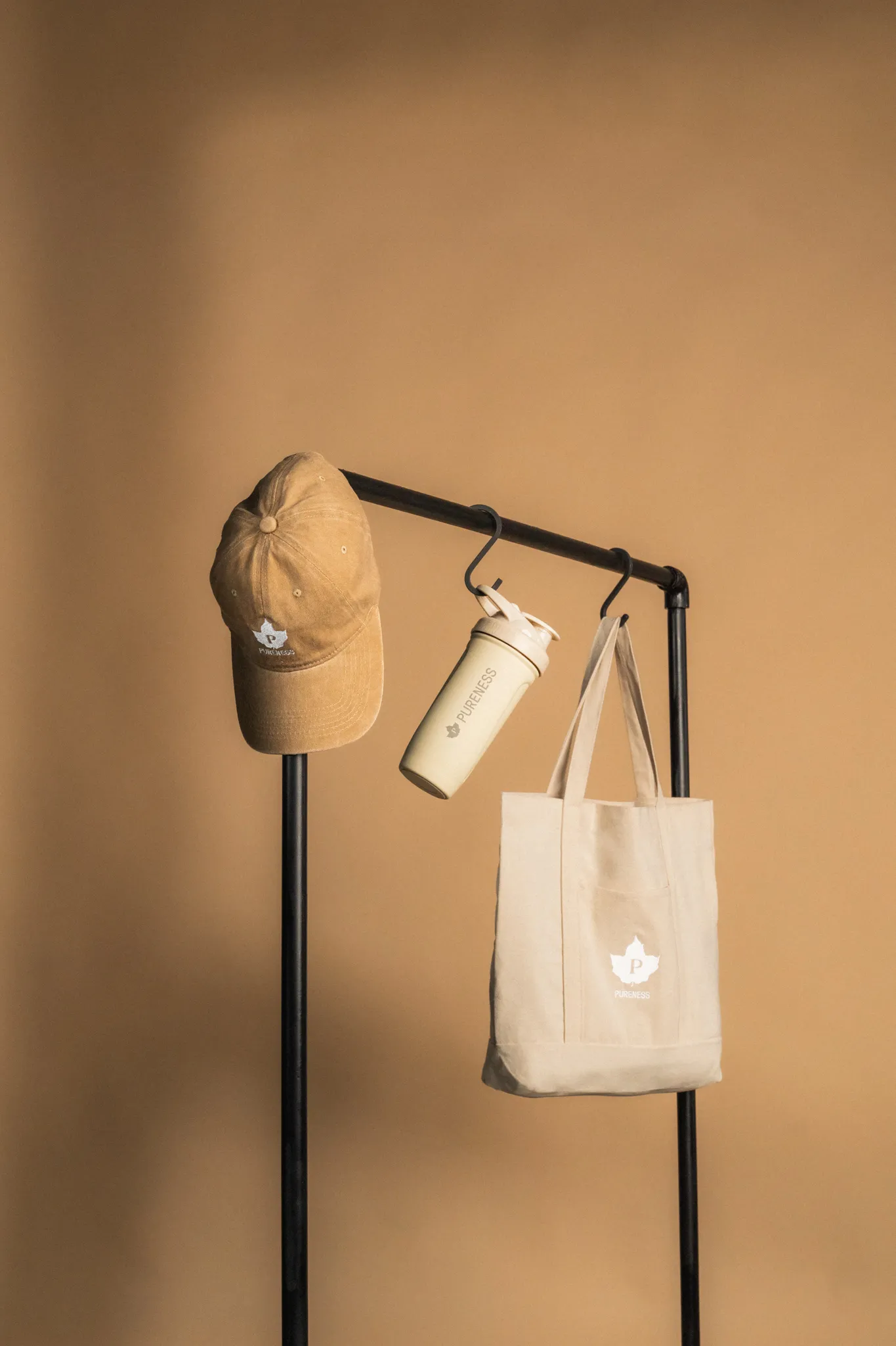 Pureness: Keps, shaker och tygkasse